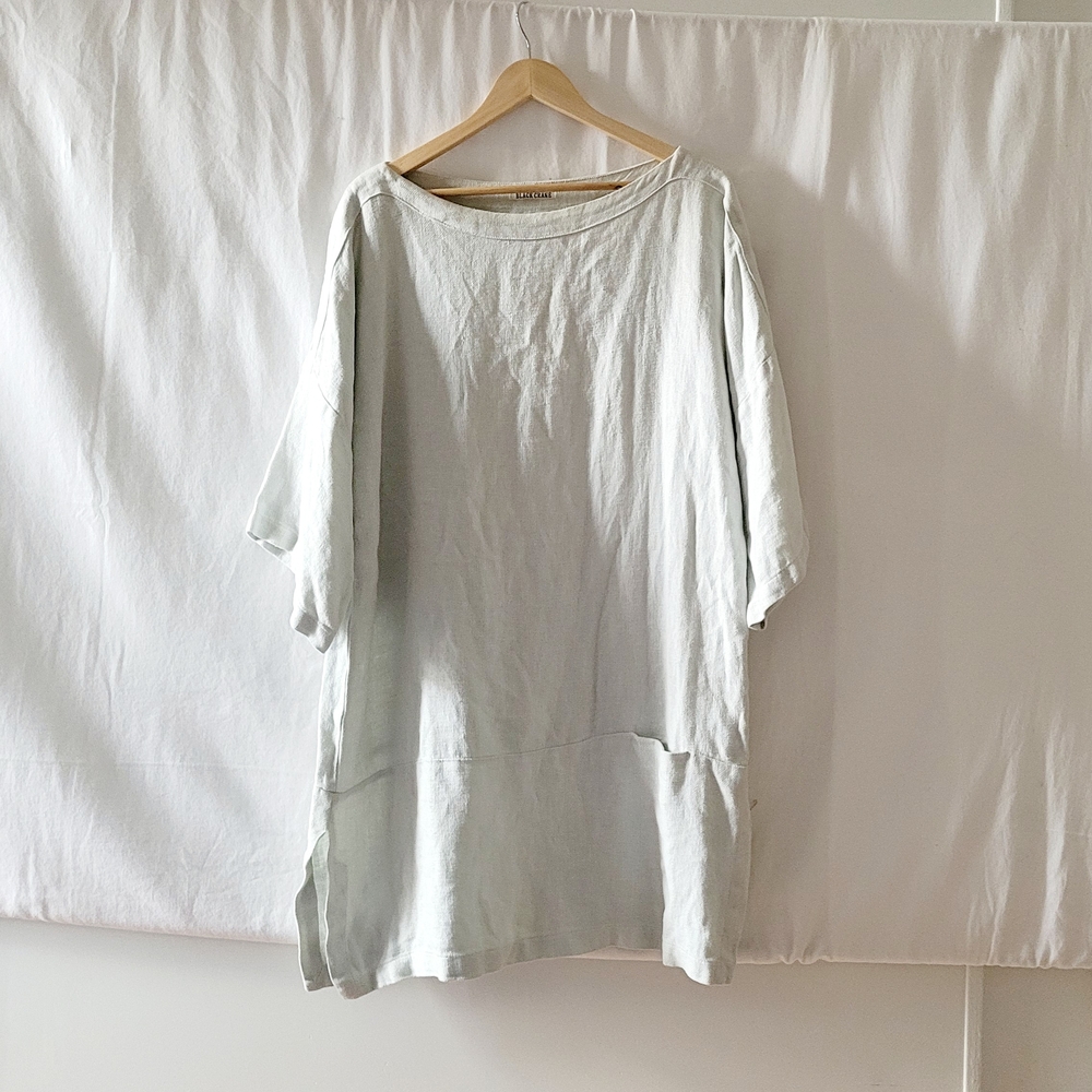 Black Crane Linen Oversized Light Mint Tunic Top with pocket